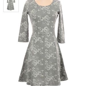Grey flower 3/4 sleeve Skater Dress by JACK